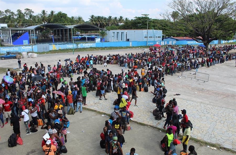 Busca INM acelerar traslados de migrantes para evitar una nueva caravana –  Manzanillo Noticias